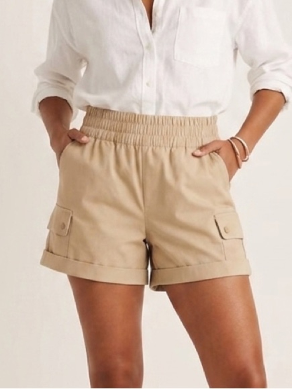 Women’s Mondetta Tan Cargo Shorts with Elastic Waistband, Size XS, Cuffed Hem